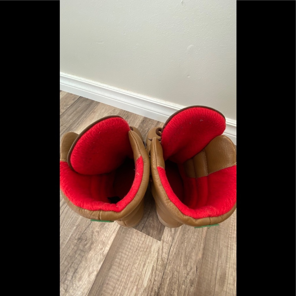 Cougar Original Pillow Boots - Picture 4 of 9